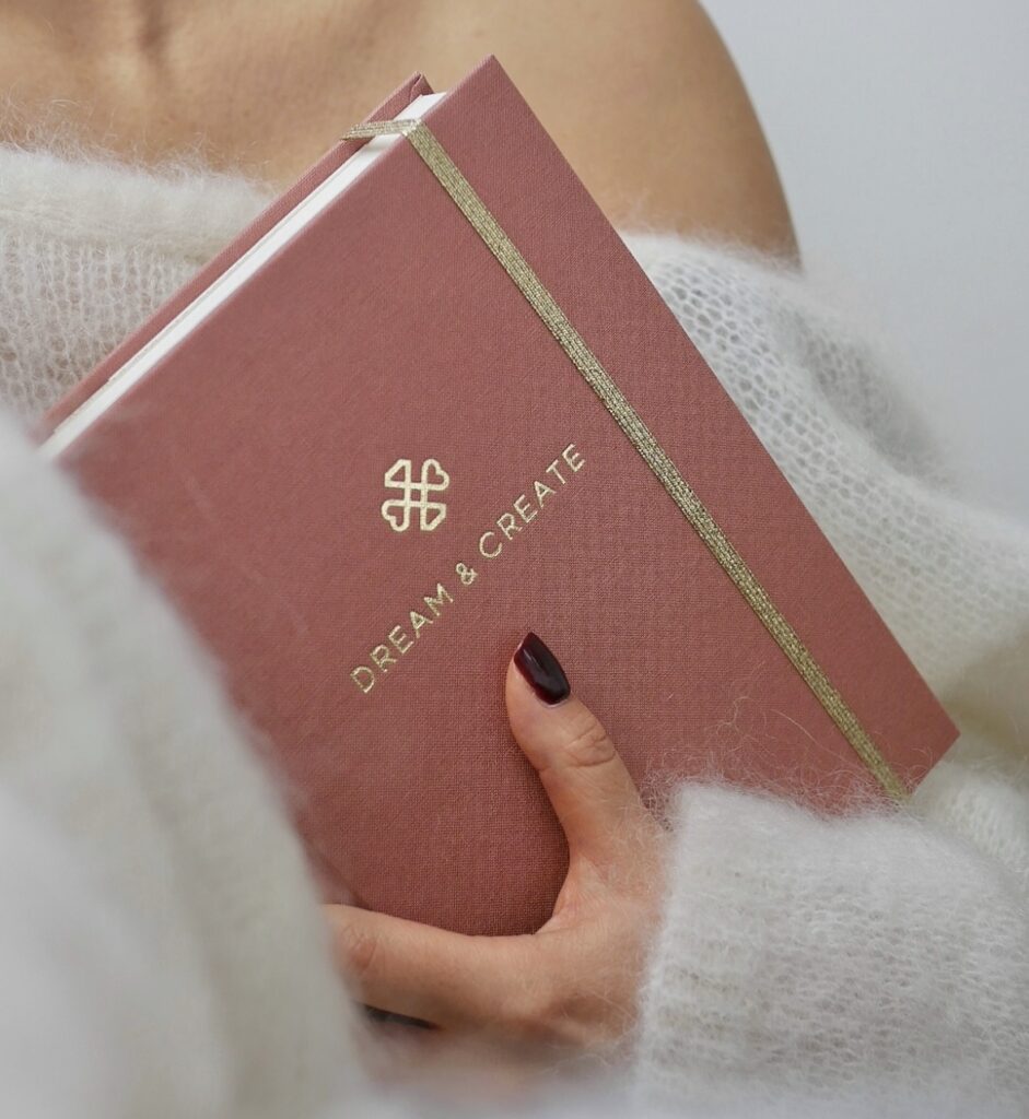 DREAM & CREATE elegancki planer 2026 planner kalendarz