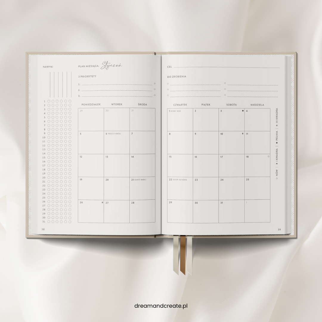 Planer kalendarz 2026 tygodniowy - Czerwień Niezależnej - obrazek 24