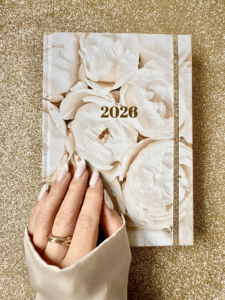białe piwonie kalendarz planer 2026 dzienny tygodniowy DREAM & CREATE
